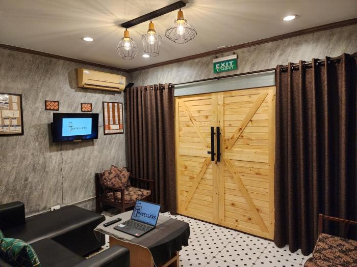 the travellers house pet friendly accommodation