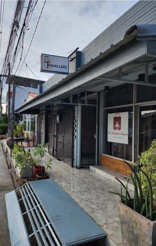 the travellers house pet friendly accommodation