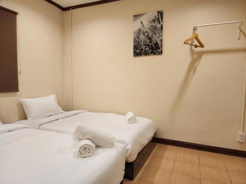 the travellers house pet friendly accommodation