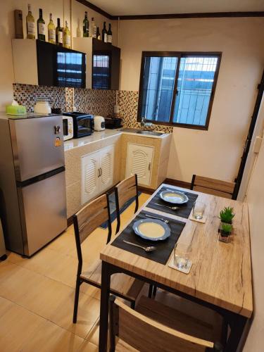 the travellers house pet friendly accommodation