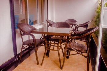 dayo suites and hotel