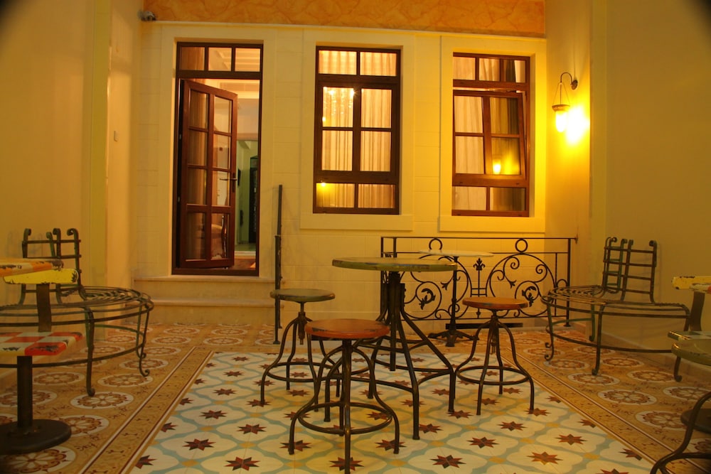 villa pera suite hotel