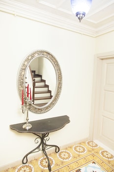 villa pera suite hotel