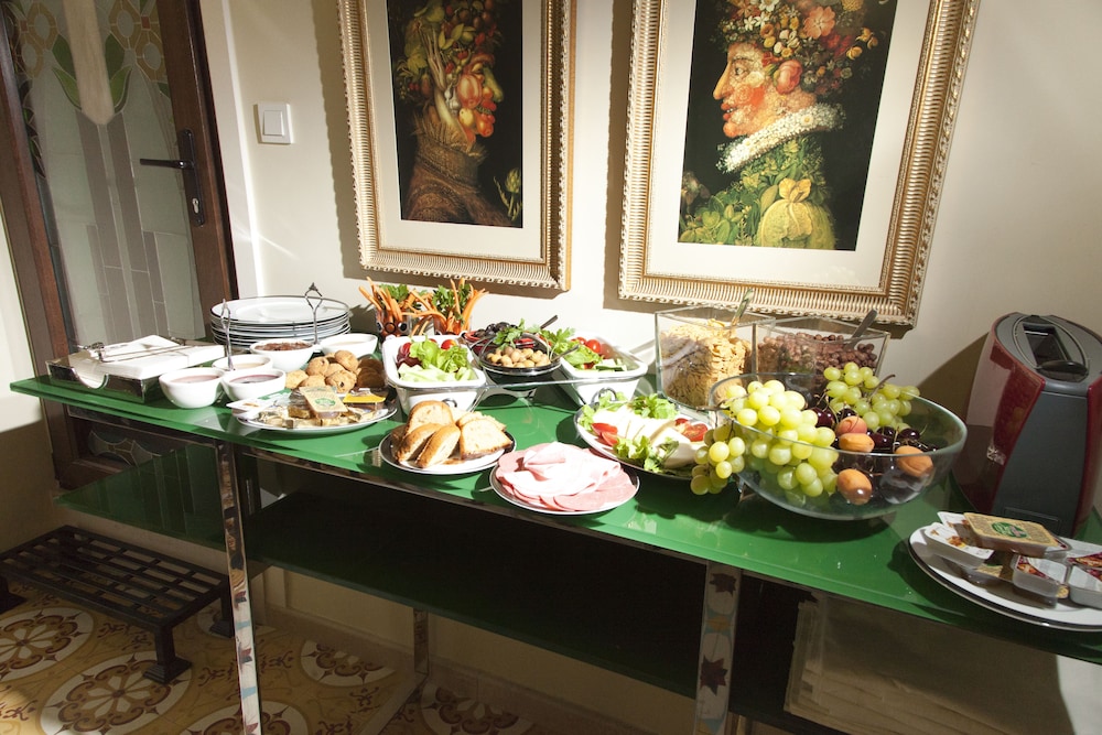 villa pera suite hotel