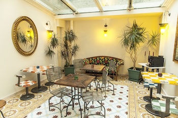 villa pera suite hotel