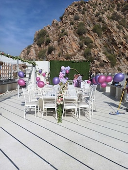 Alwar Vanyaevilas,,0 star