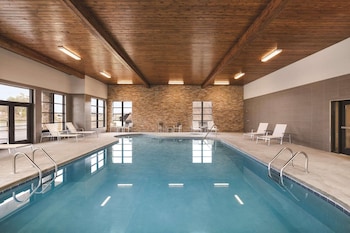Country Inn & Suites By Radisson, Sevierville Kodak, Tn,Gatlinburg>>Baneberry,3 star