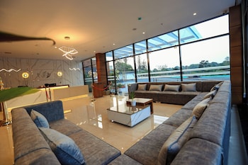 hotel saffron wayanad