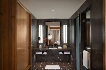 taj guras kutir resort and spa gangtok