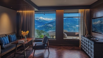 taj guras kutir resort and spa gangtok