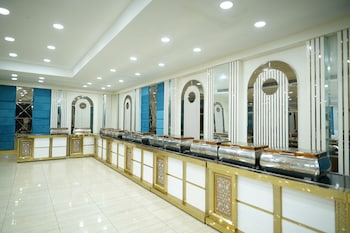 golden hut derabassi