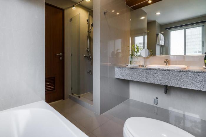 evergreen place siam by uhg