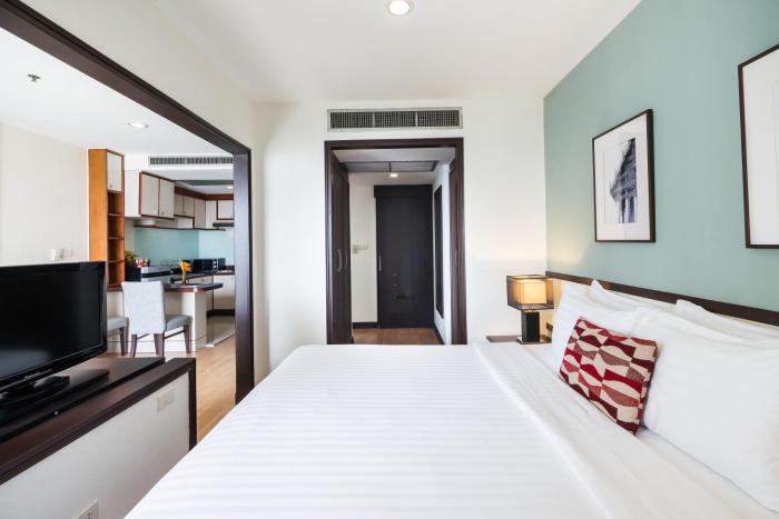 evergreen place siam by uhg