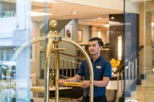 evergreen place siam by uhg