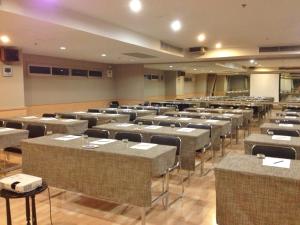 evergreen place siam by uhg