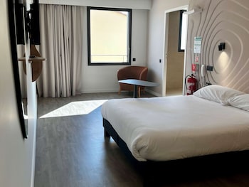 ibis styles cabries aix en provence tgv