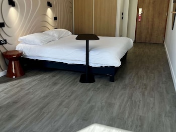 ibis styles cabries aix en provence tgv