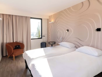 ibis styles cabries aix en provence tgv