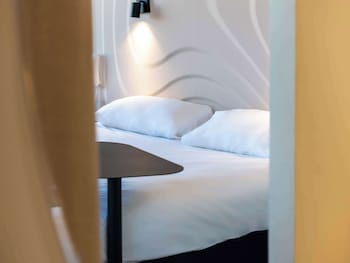 ibis styles cabries aix en provence tgv