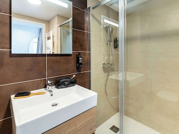 ibis styles cabries aix en provence tgv