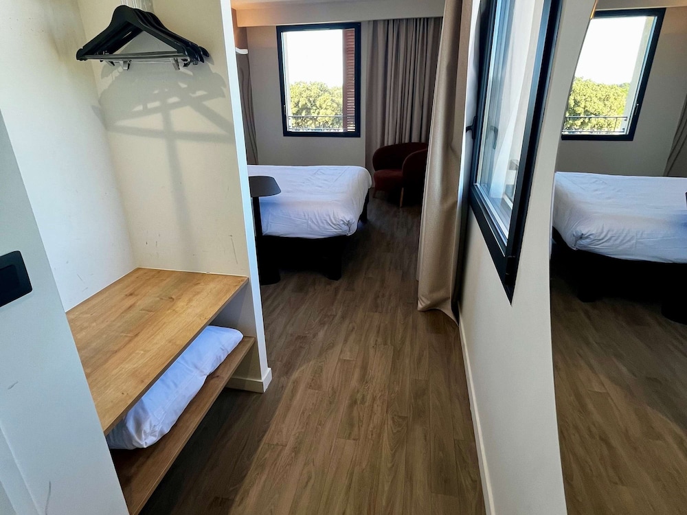 ibis styles cabries aix en provence tgv