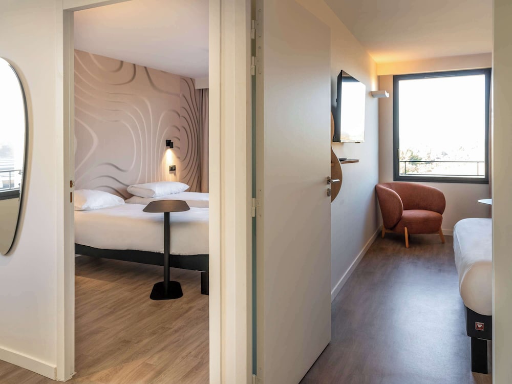 ibis styles cabries aix en provence tgv