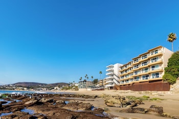 pacific edge hotel