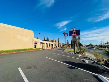 Motel 6 Vallejo, Ca - Napa Valley,,2 star