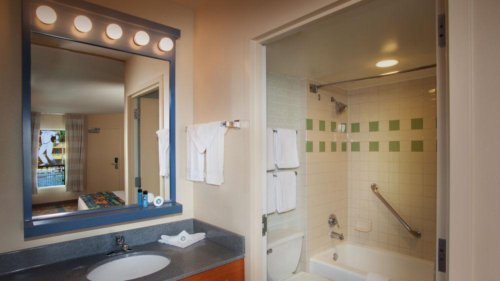 disneys pop century resort