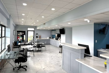 Days Inn By Wyndham Lake Charles,Lake Charles>>Calcasieu Parish,2 star