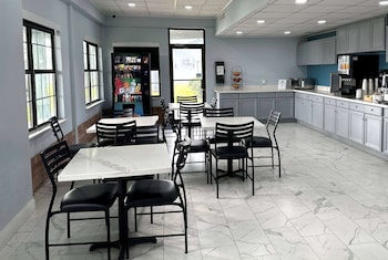 Days Inn By Wyndham Lake Charles,Lake Charles>>Calcasieu Parish,2 star