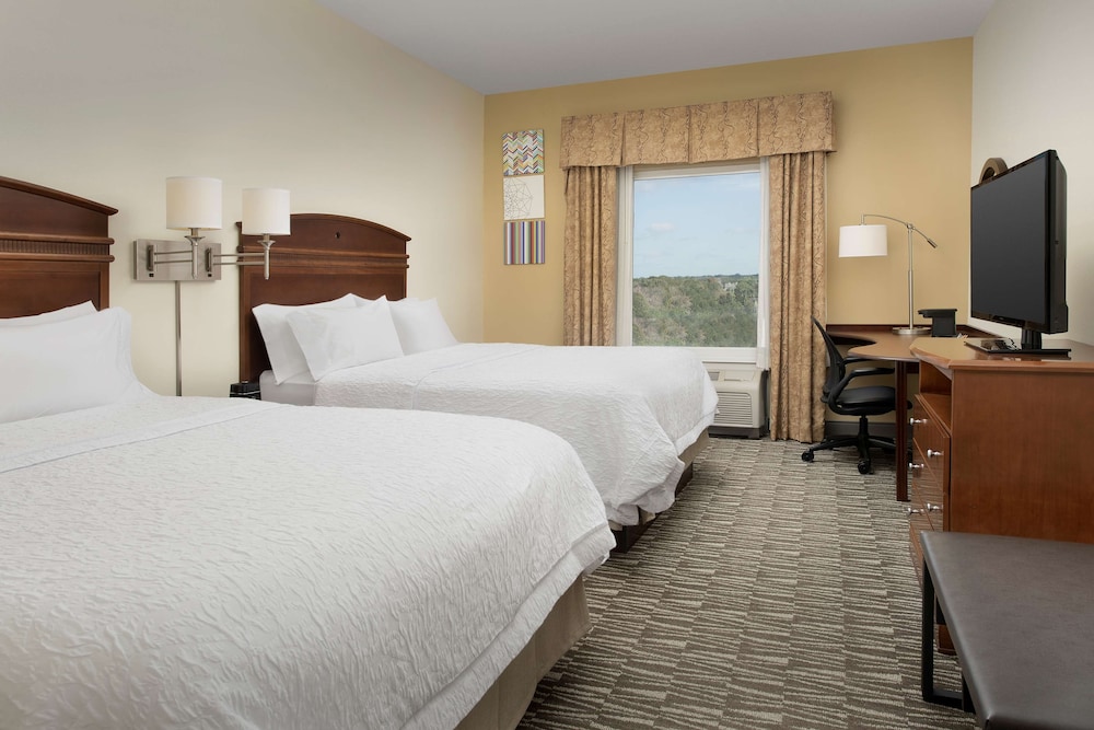 hampton inn and suites lakeland south polk parkway