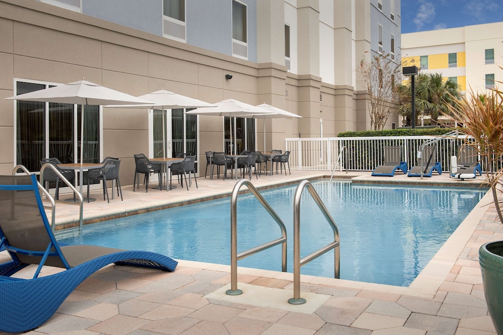 hampton inn and suites lakeland south polk parkway
