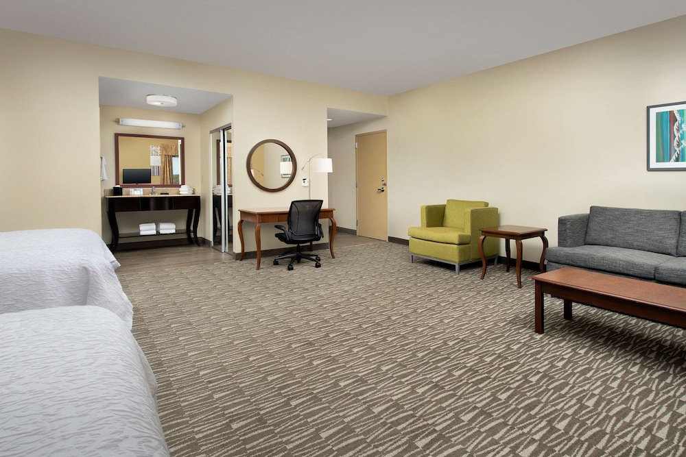 hampton inn and suites lakeland south polk parkway