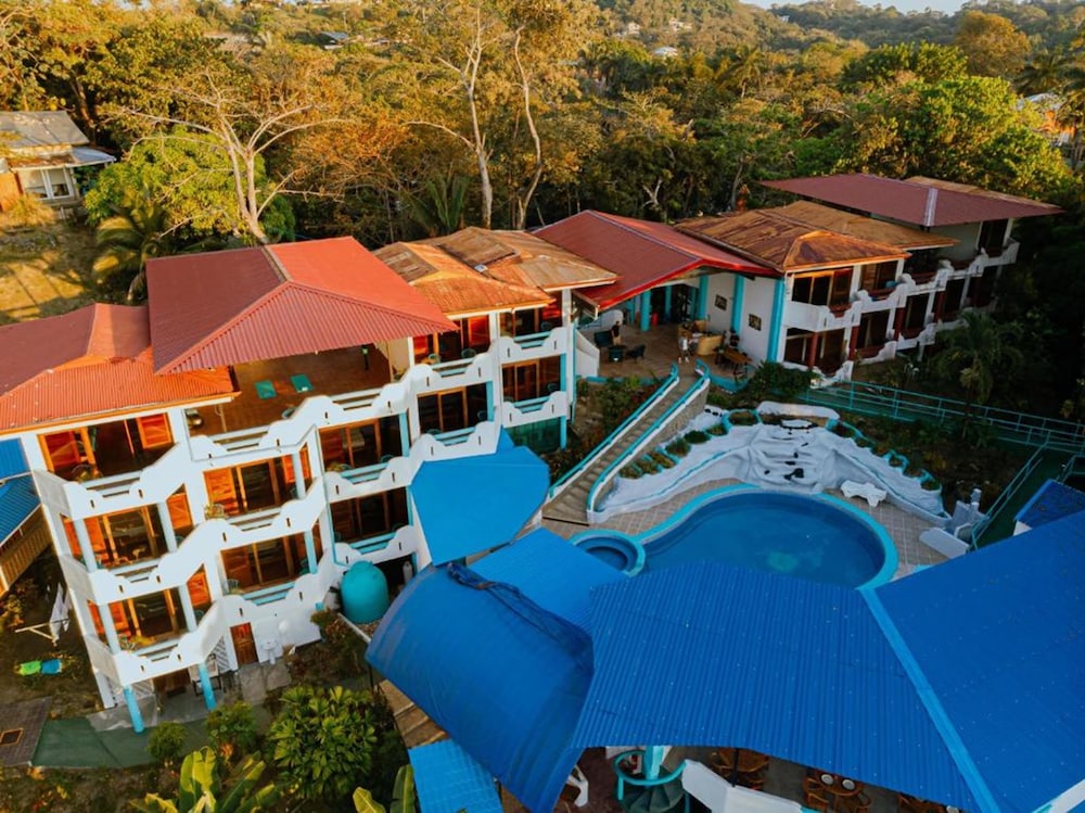 hotel planeta sano
