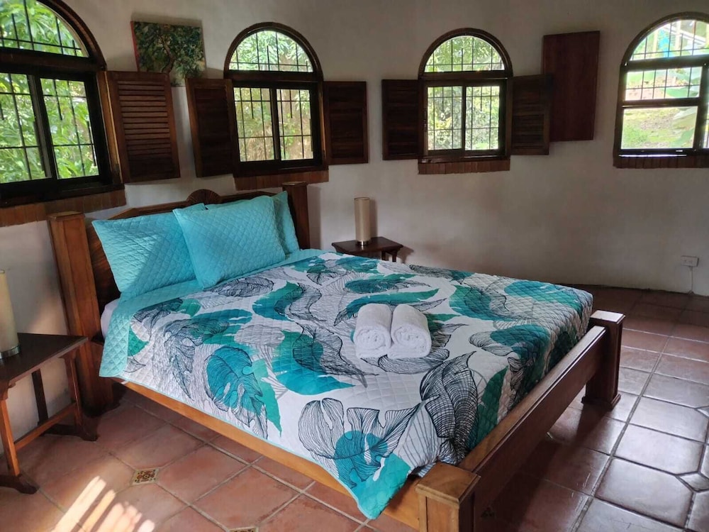 hotel planeta sano