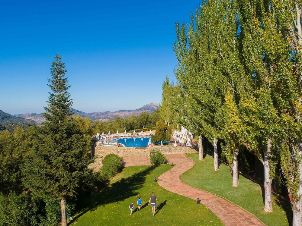 hotel fuerte grazalema