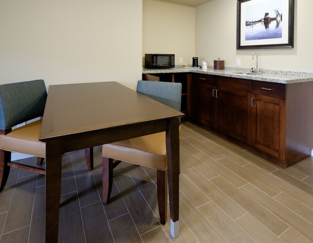 hampton inn green bay downtown