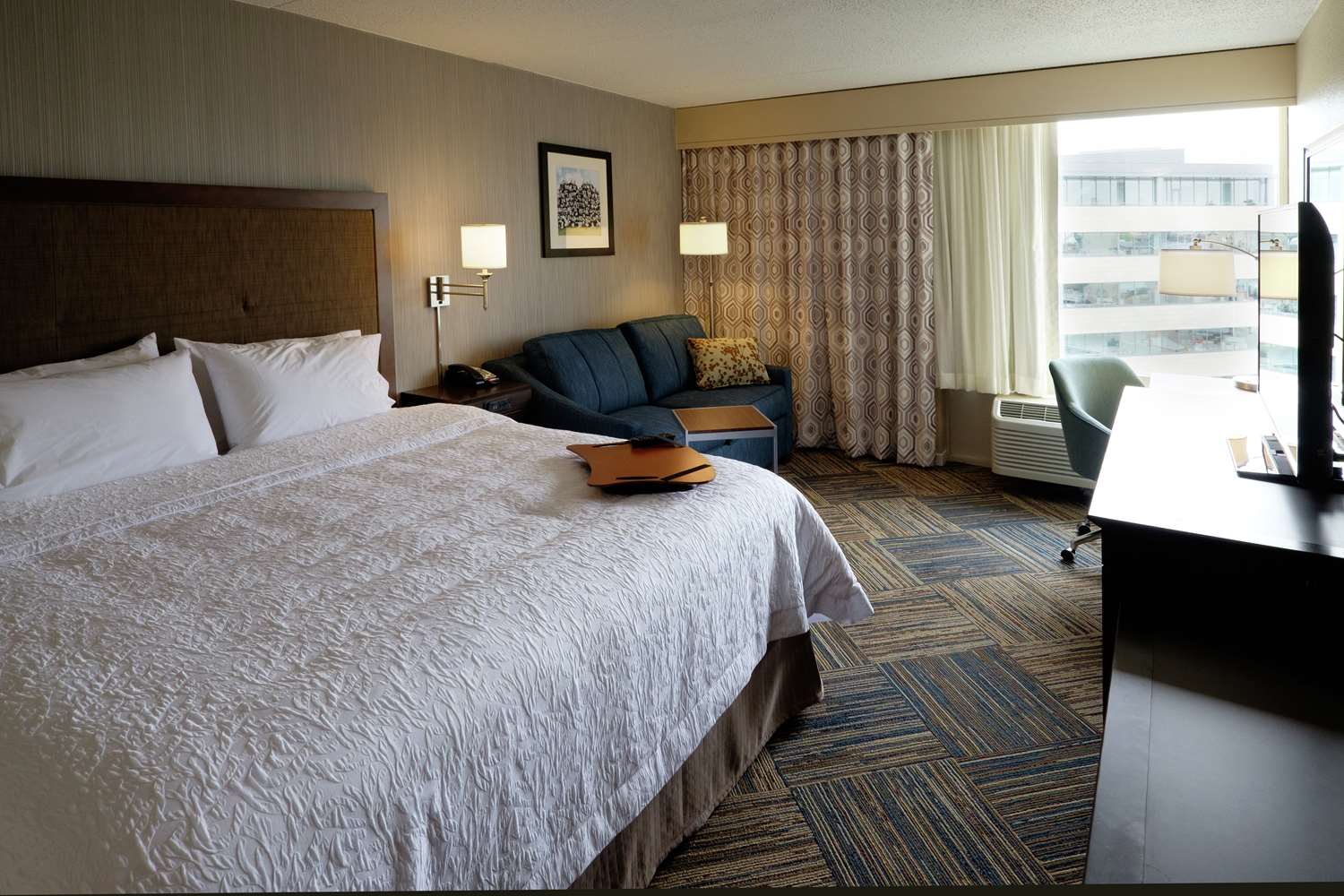 hampton inn green bay downtown