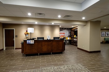 Hampton Inn Green Bay Downtown,Brown County>>Allouez,2.5 star