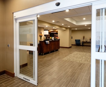 Hampton Inn Green Bay Downtown,Brown County>>Allouez,2.5 star