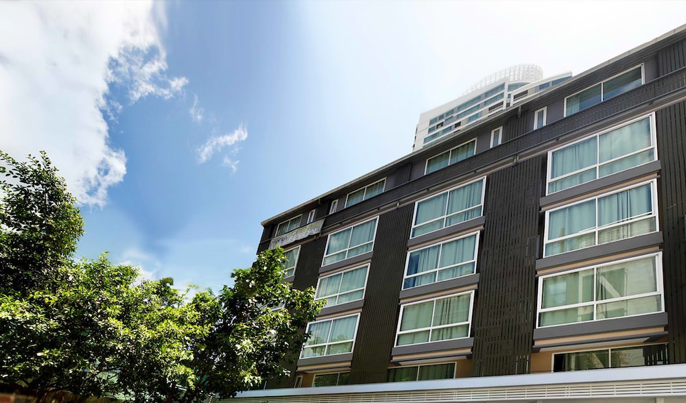 nantra sukhumvit 39 hotel