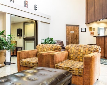 Quality Inn & Suites Coliseum,North Carolina>>Greensboro,3 star