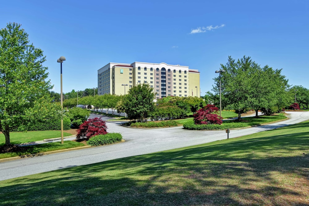 embassy suites greenville golf resort and conference center
