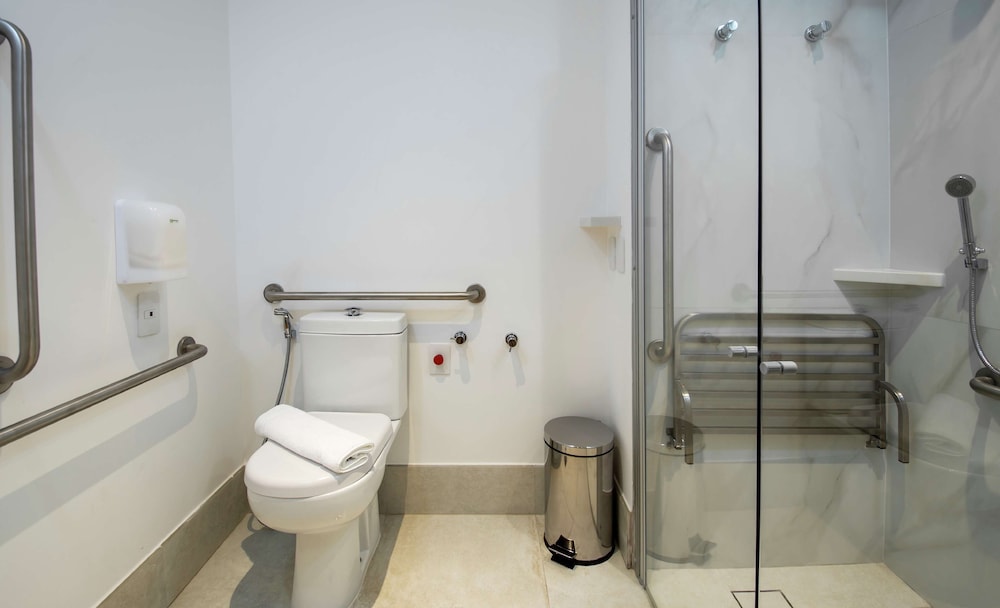 hampton by hilton guarulhos airport