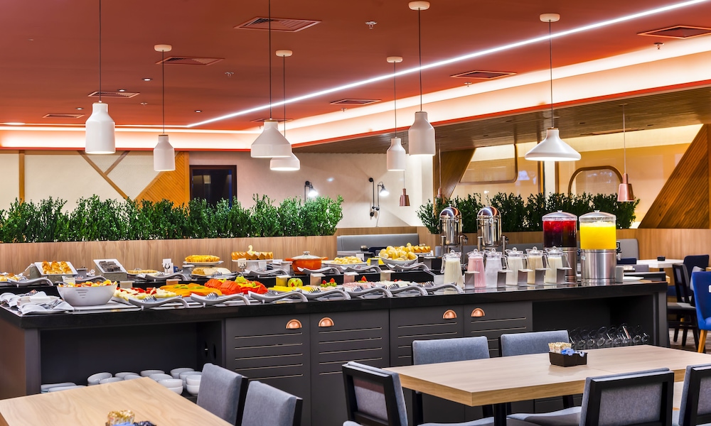 hampton by hilton guarulhos airport