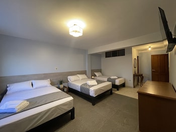 izza hotel