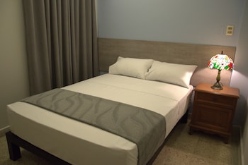 izza hotel