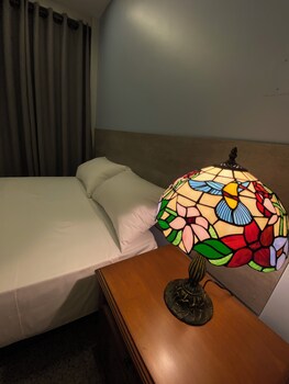 izza hotel