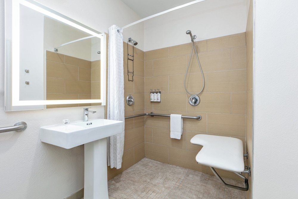 candlewood suites houston i 10 east by ihg